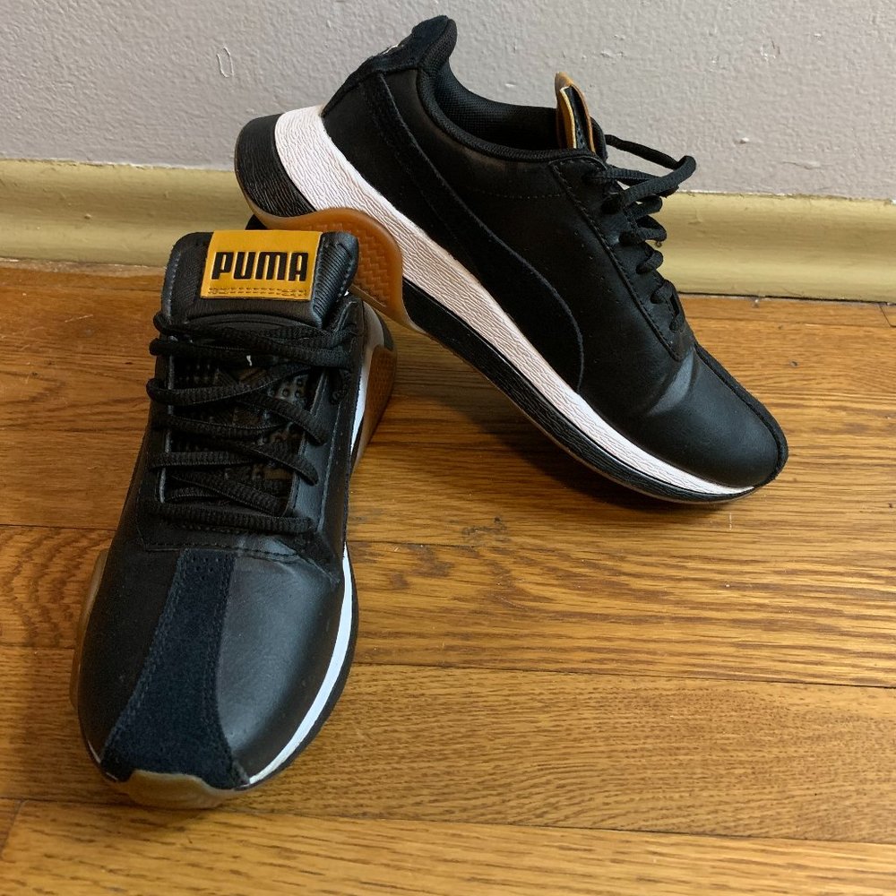Puma Soft Foam Tennis Shoe
